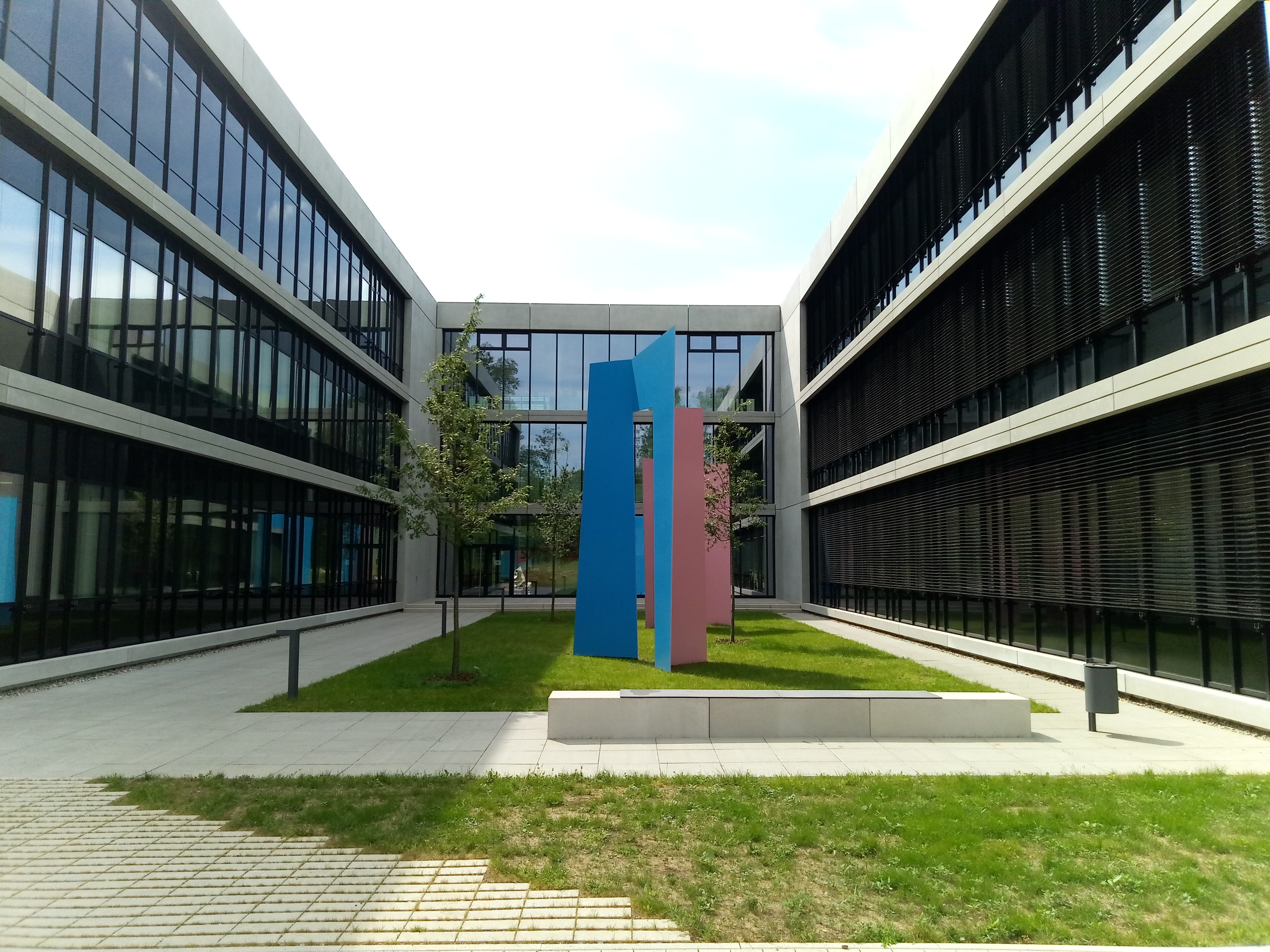 Ulm Zentrum für Quanten- und Biowissenschaften Universität